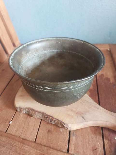 Handgedreven bronzen beker met meesterteken, Perzisch — foto 5