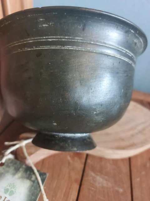 Handgedreven bronzen beker met meesterteken, Perzisch — foto 8