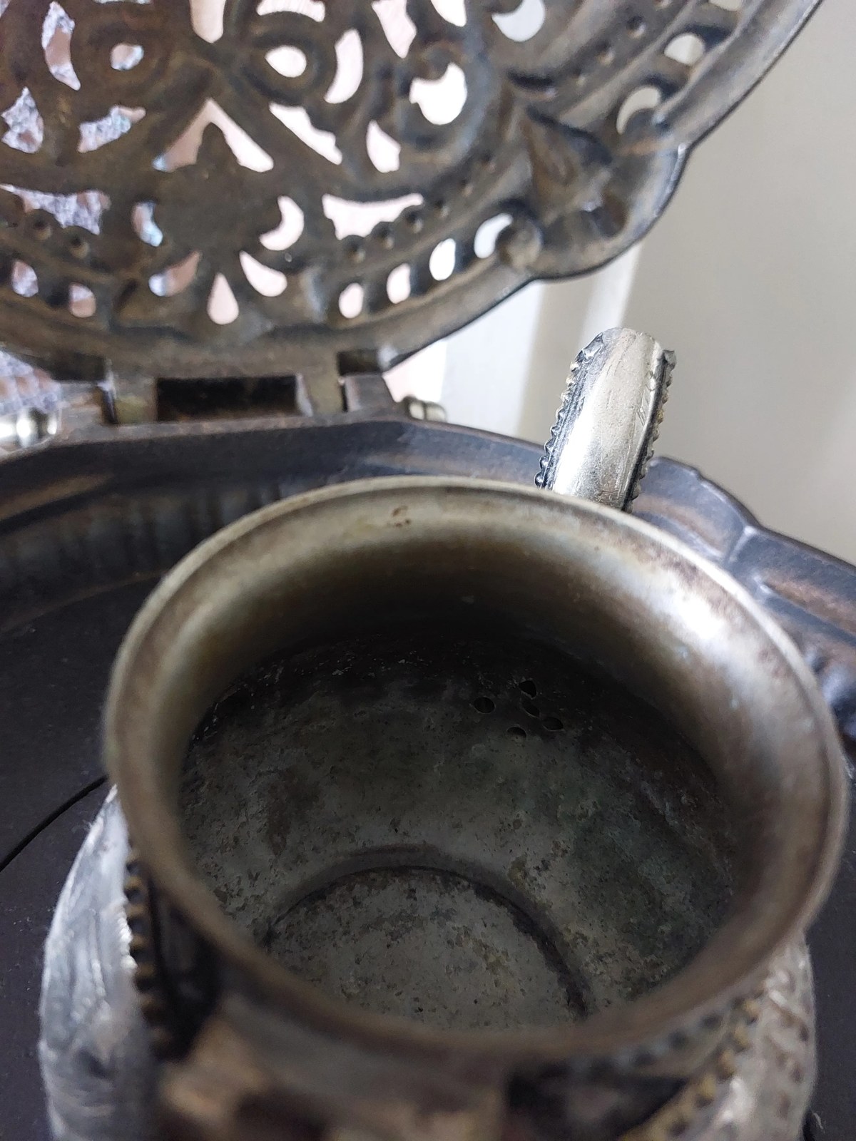 Marokkaanse berrad — verzilverd koper met een eeuw aan reparaties, Fez-traditie — foto 8