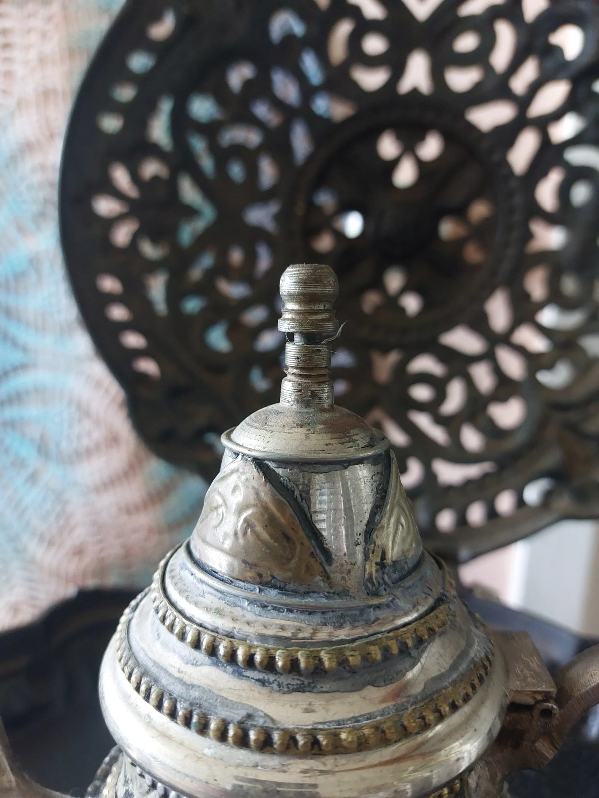 Marokkaanse berrad — verzilverd koper met een eeuw aan reparaties, Fez-traditie — foto 7
