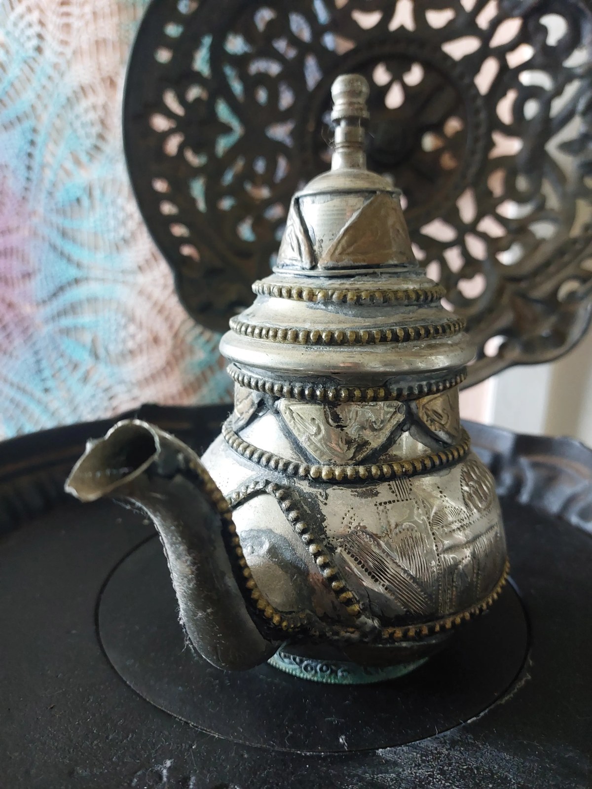 Marokkaanse berrad — verzilverd koper met een eeuw aan reparaties, Fez-traditie — foto 5
