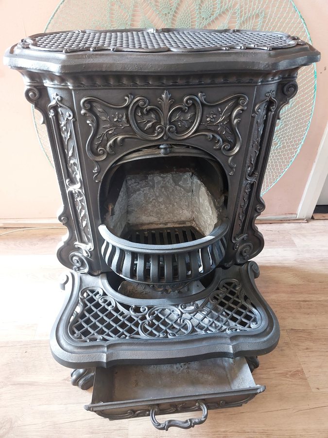 Franse salonkachel ‘poêle crapaud’, Deville Pailliette & Cie N° 122, Charleville — foto 8