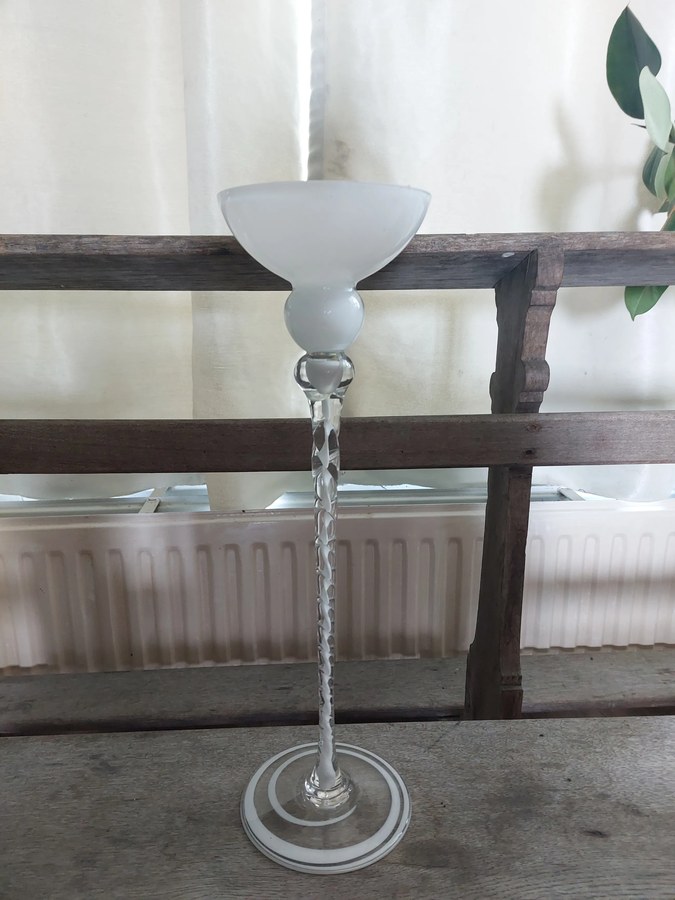 Krosno Józefina kandelaar, 41 cm, wit opaline glas