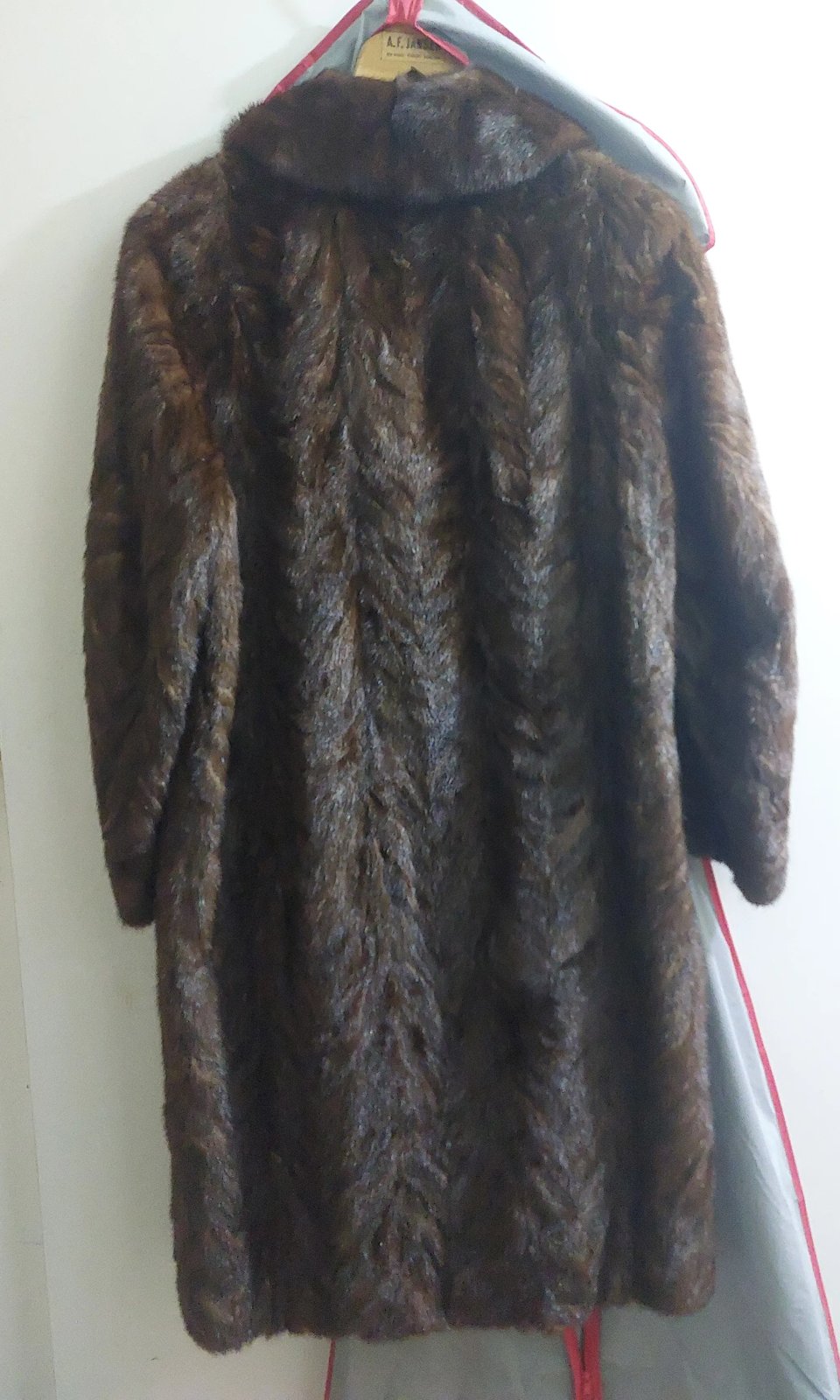 Lange nertsmantel — Oostvogel Hengelo, ca. 1955–1970 — foto 3
