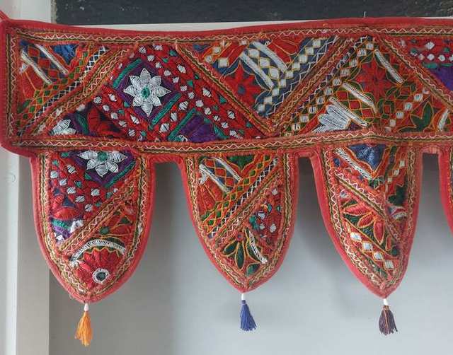 Indiase toran met spiegelborduurwerk, Kutch — 100 cm — foto 2